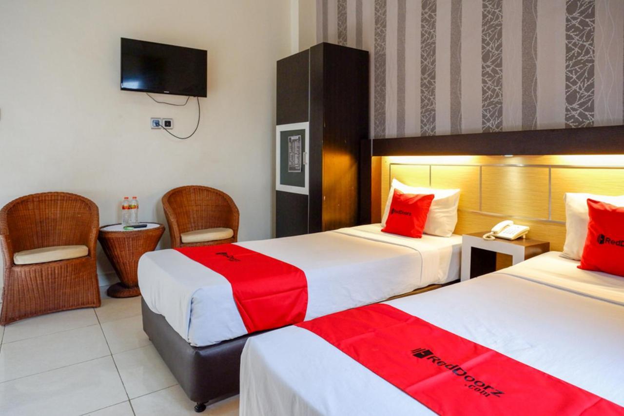 Reddoorz @ Hotel Bumi Palupy Bagian luar foto