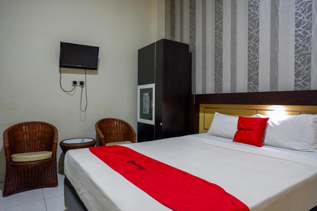 Reddoorz @ Hotel Bumi Palupy Bagian luar foto