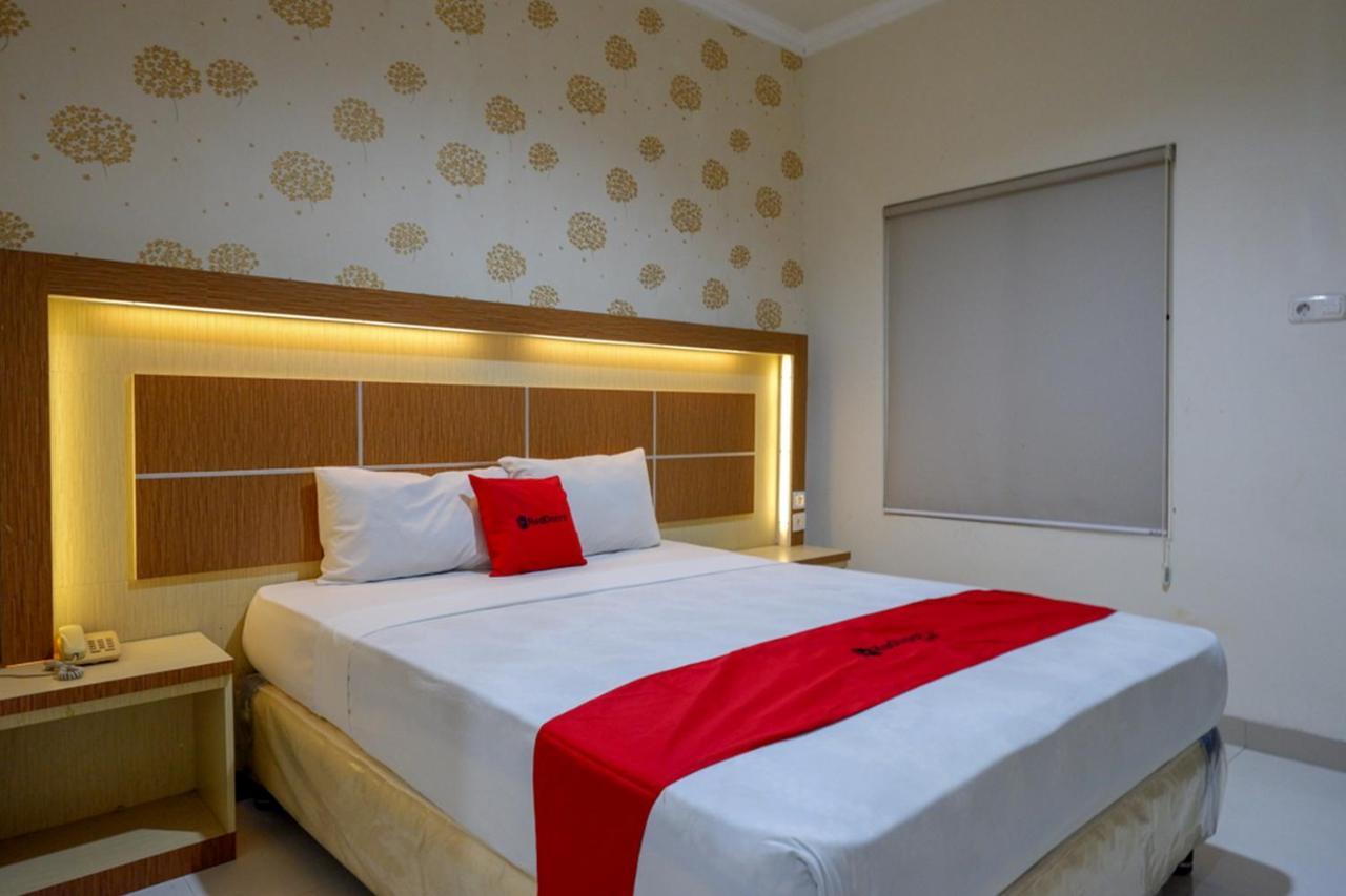 Reddoorz @ Hotel Bumi Palupy Bagian luar foto