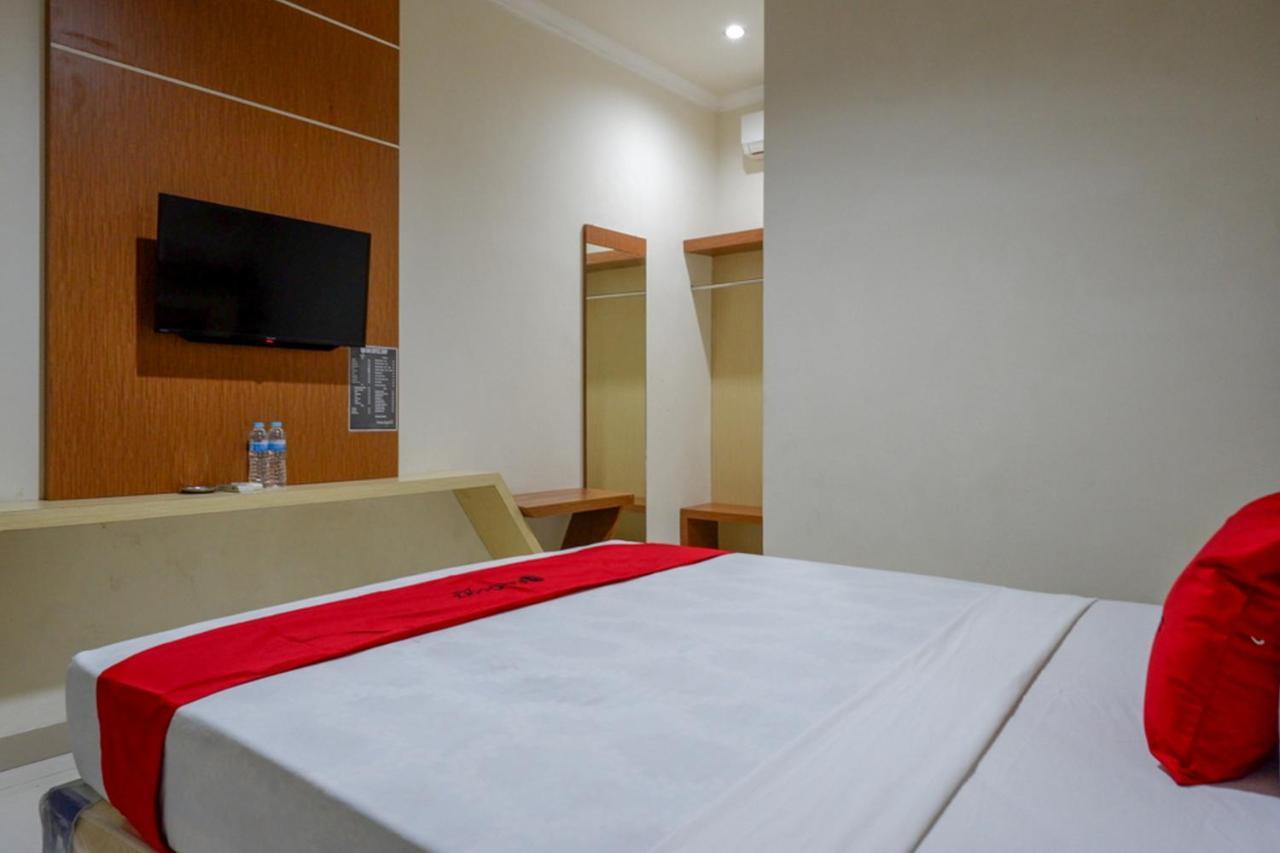 Reddoorz @ Hotel Bumi Palupy Bagian luar foto