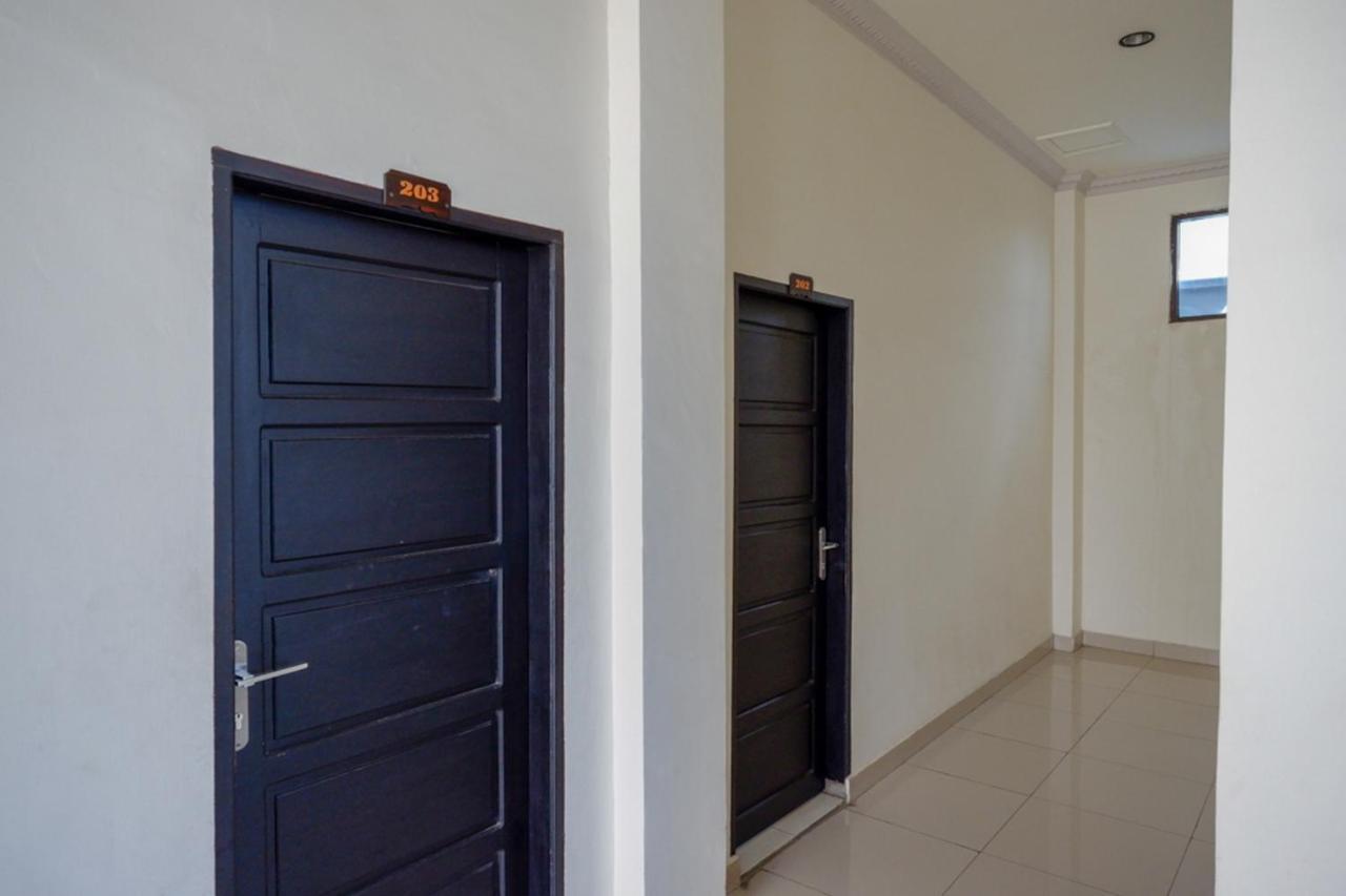 Reddoorz @ Hotel Bumi Palupy Bagian luar foto