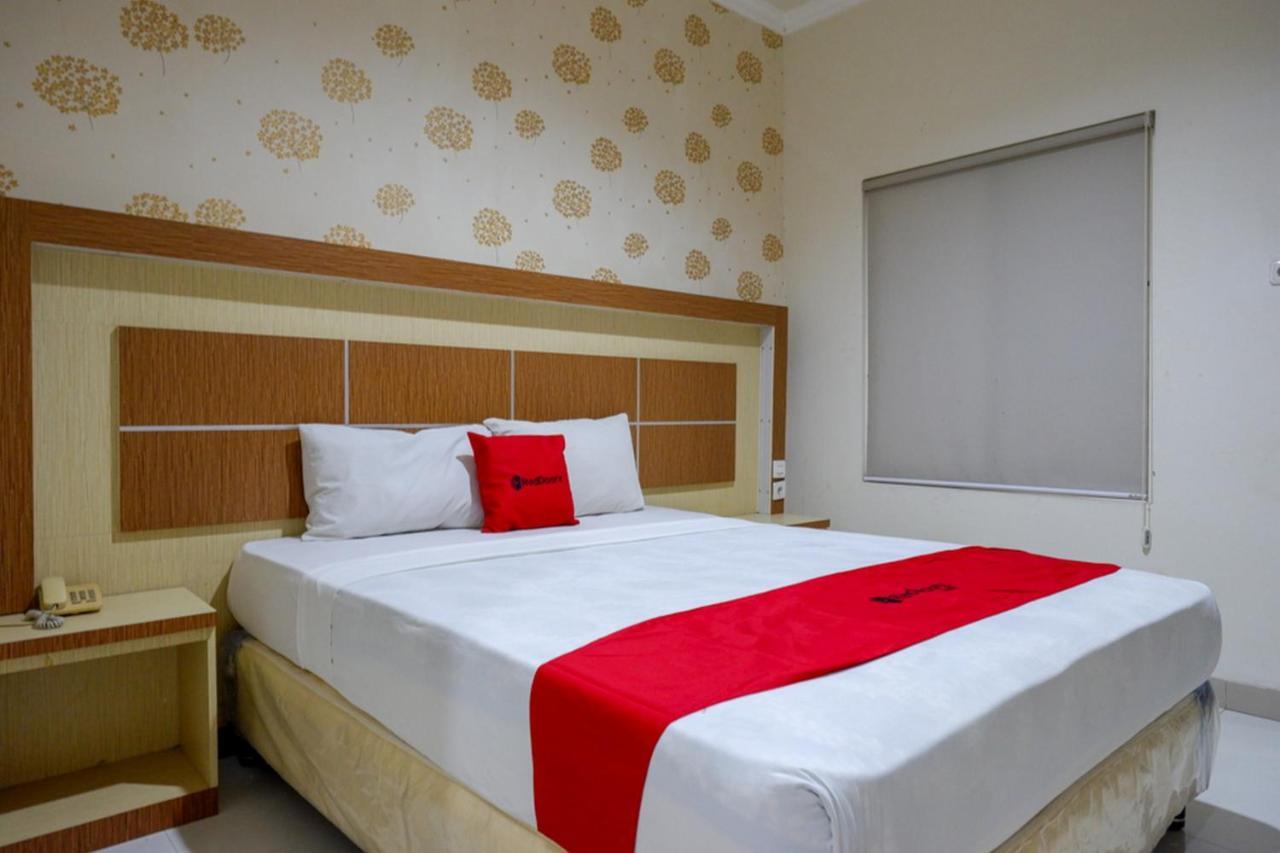 Reddoorz @ Hotel Bumi Palupy Bagian luar foto